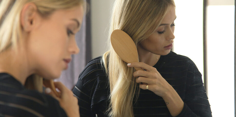 How to use a Boar Bristle Hairbrush - Christophe Robin